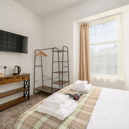 Newsome - Private Bedrooms - Gilmerton,