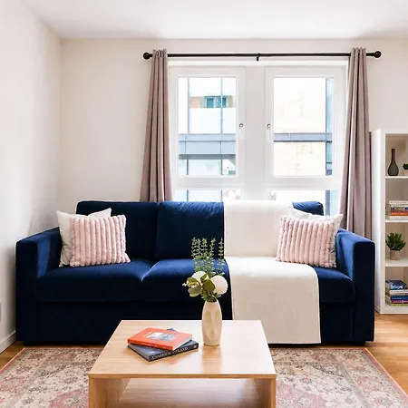 2br Flat Near Haymarket & West End - Close To Centre