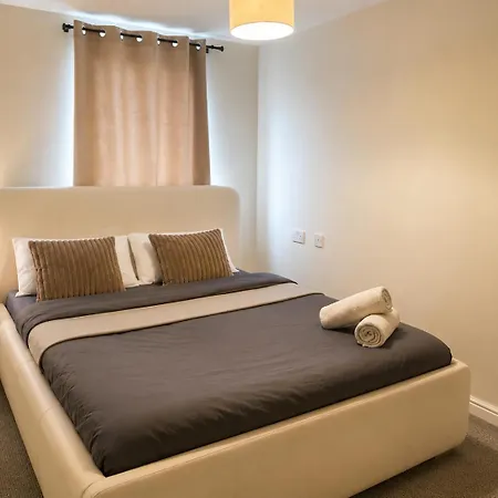 Spacious 2 King Bedroom Flat Near Centre Edynburg