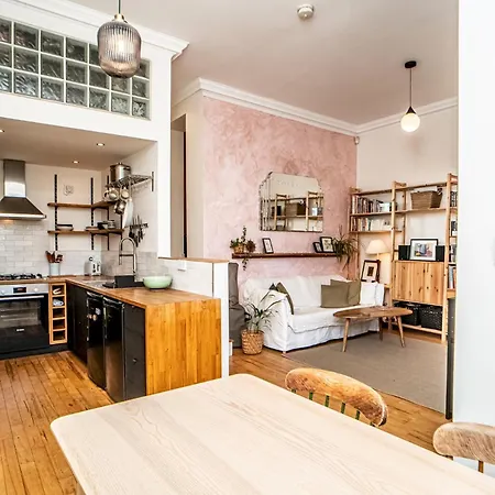 Stylish Leith Flat Great Transport Links To - Pass The Keys Lägenhet Edinburg
