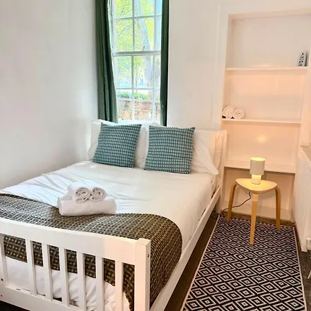 Apartment Arthurs Seat 2 Bed *