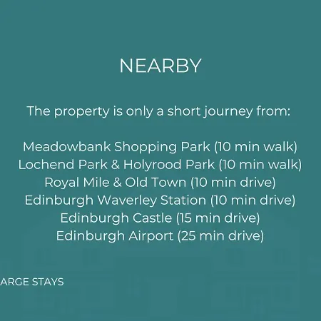 Apartment Parking- Sleeps 8- 3 Bedroom House- Centre