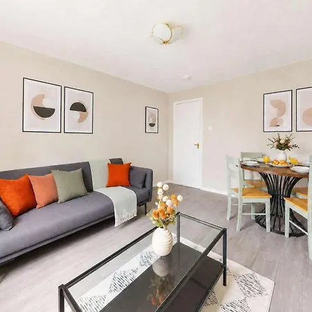 Apartment Bnbnova - 2br - Minutes To Royal Mile & Old Town