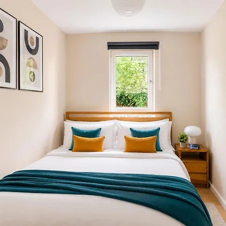 Lägenhet 2br Flat Near Haymarket & West End - Close To Centre Edinburg