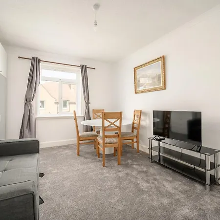 Apartment Parkhead 2 Bedroom - Edinburgh