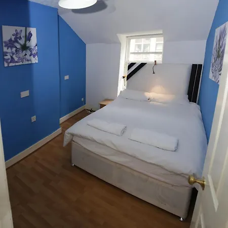 Apartment Two Bdrm In Newtown Edinburgh