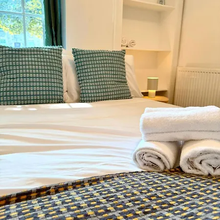 Apartment Arthurs Seat 2 Bed *