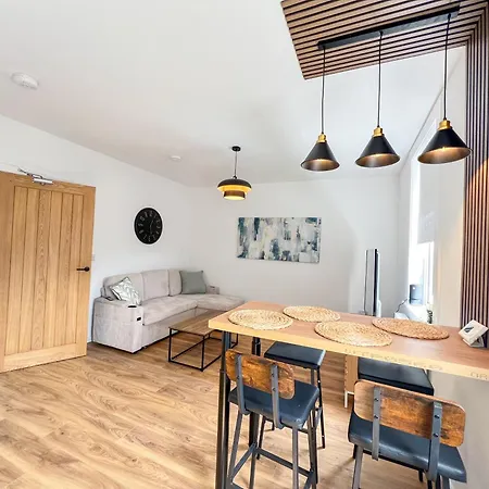 Perfect Base 2 Bedrooms With Free Parking Edinburgh