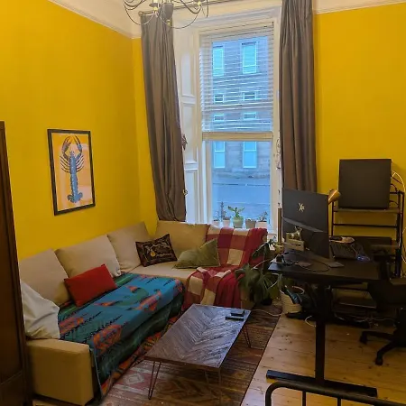 Apartamento Spacious Garden Flat Edimburgo