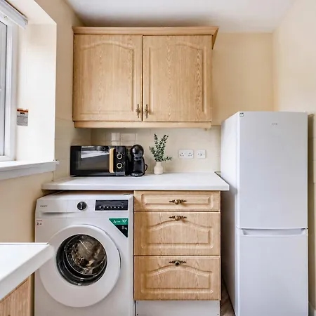 Apartment Bnbnova - 2br - Minutes To Royal Mile & Old Town
