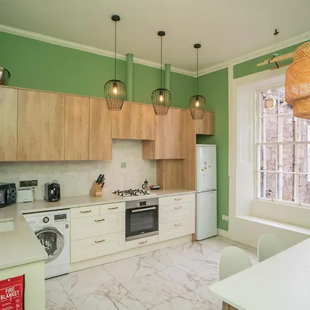 Apartment Charming 2 Bedroom Flat In The Centre - Pass The Keys Edinburgh