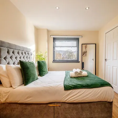Base Of Royal Mile - Sleep 8 - 4bed 3 Bth Apartment Edinburgh
