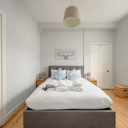 Harrison 2 Bedroom -
