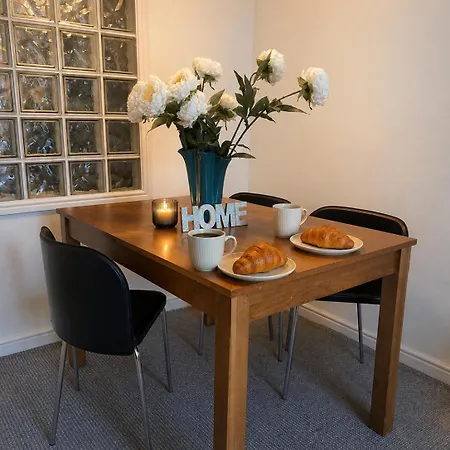 Spacious 2 King Bedroom Flat Near Centre Apartamento Edimburgo