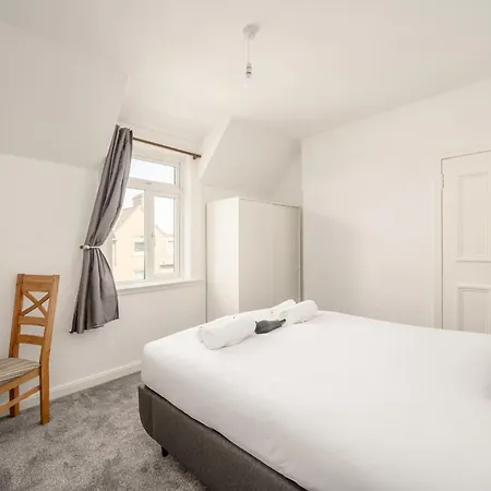 Apartment Parkhead 2 Bedroom - *