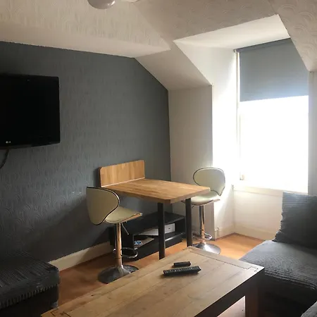 Apartment Two Bdrm In Newtown Edinburgh