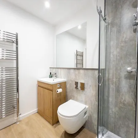 Perfect Base 2 Bedrooms With Free Parking Edinburgh