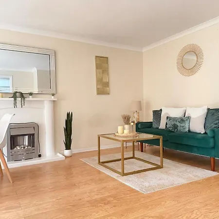 Spacious 1 Bedroom Flat In Centre Appartamento *