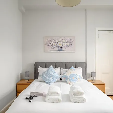 Harrison 2 Bedroom -
