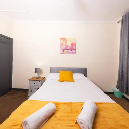 アパート Cosy 4 Bedroom By Old Town