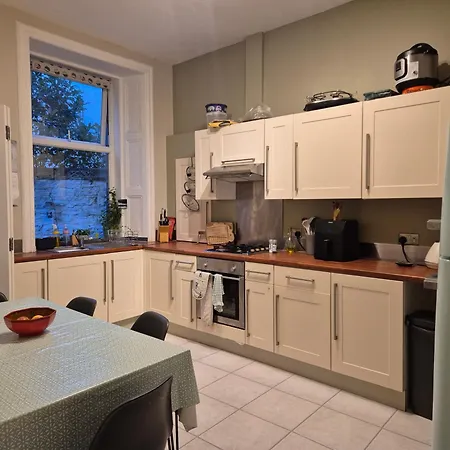 Apartamento Spacious Garden Flat Edimburgo