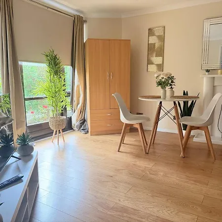 Apartment Spacious 1 Bedroom Flat In Centre Edinburgh