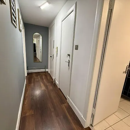 アパート Stylish Floor Flat In The Heart Of エディンバラ