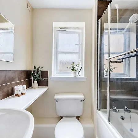 Bnbnova - 2br - Minutes To Royal Mile & Old Town Edinburgh