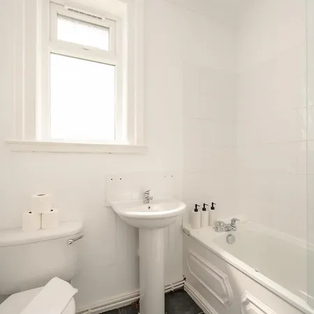 Apartment Parkhead 2 Bedroom - *