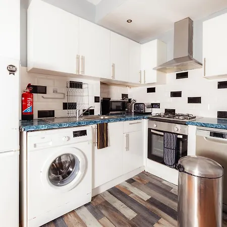 Apartment Cosy 3 Bedroom By Meadows *