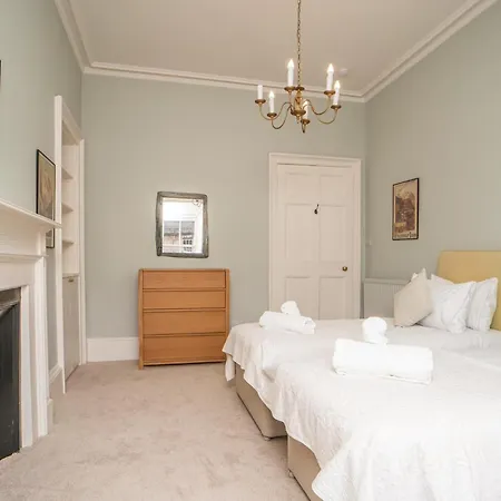 アパート Charming 2 Bedroom Flat In The Centre - Pass The Keys *