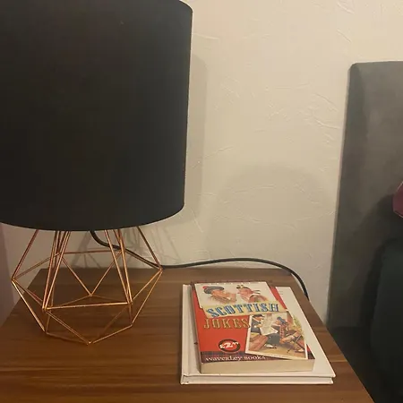 Cosy Centre 2 Bedroom Apartment Edinburgh