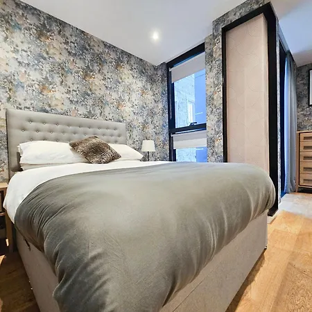 Apartment Stylish 2-bedroom Old Town With Lift *