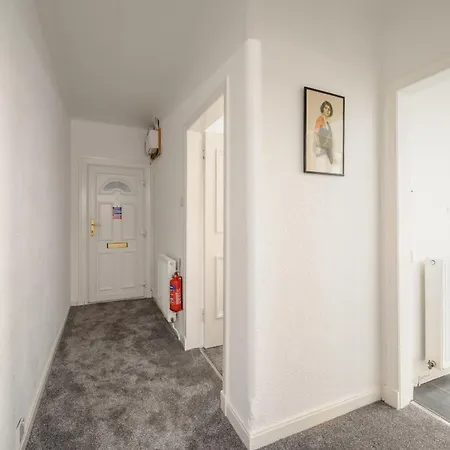 Parkhead 2 Bedroom - Apartment *