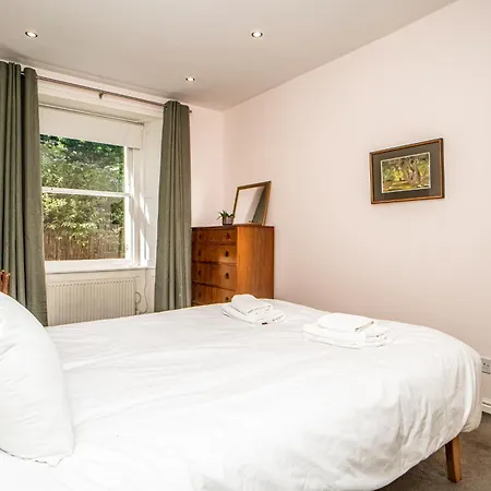 Stylish Leith Flat Great Transport Links To - Pass The Keys Lägenhet *