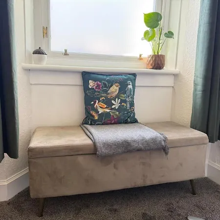 Stylish Retreat Walk To Centre & Wi-fi * Edinburgh