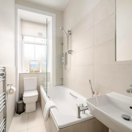 Harrison 2 Bedroom - Apartment