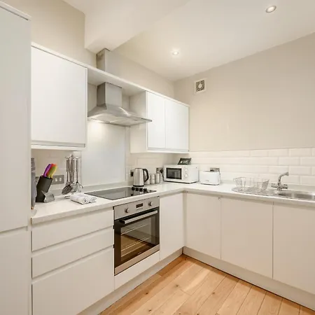 Harrison 2 Bedroom - * Edinburgh