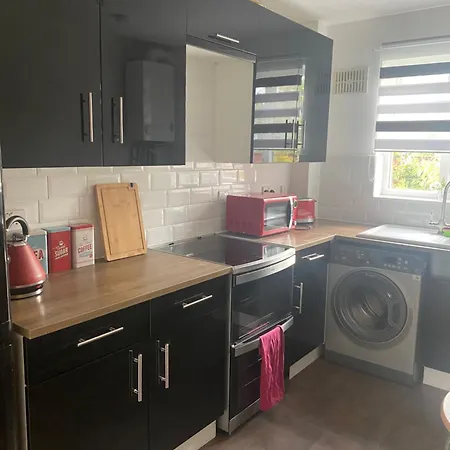 Cosy Centre 2 Bedroom Apartment Edinburgh