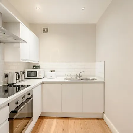 Harrison 2 Bedroom - * Edinburgh