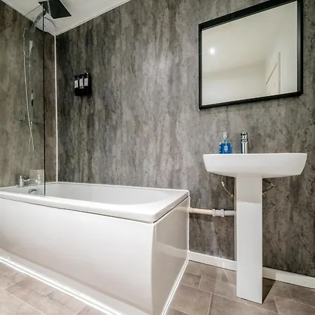 Base Of Royal Mile - Sleep 8 - 4bed 3 Bth * Edinburgh
