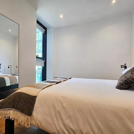 Stylish 2-bedroom Old Town With Lift Apartament *