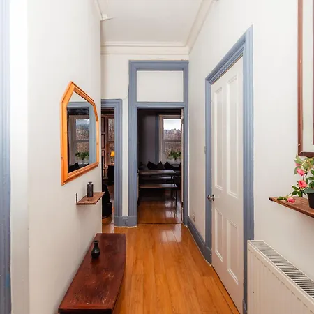 Apartment Cosy 3 Bedroom By Meadows *