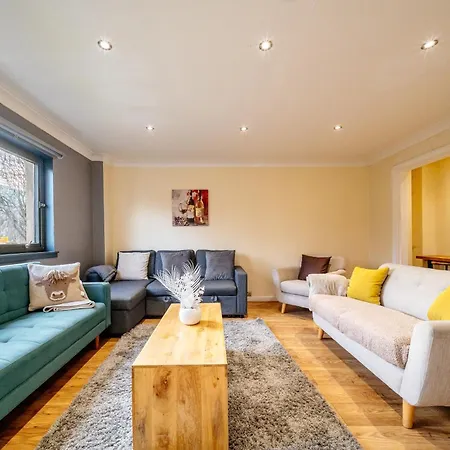 Apartment Base Of Royal Mile - Sleep 8 - 4bed 3 Bth Edinburgh