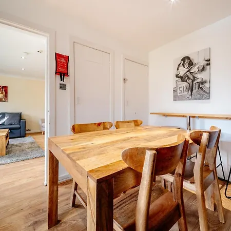 Base Of Royal Mile - Sleep 8 - 4bed 3 Bth
