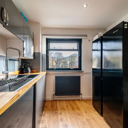Base Of Royal Mile - Sleep 8 - 4bed 3 Bth *