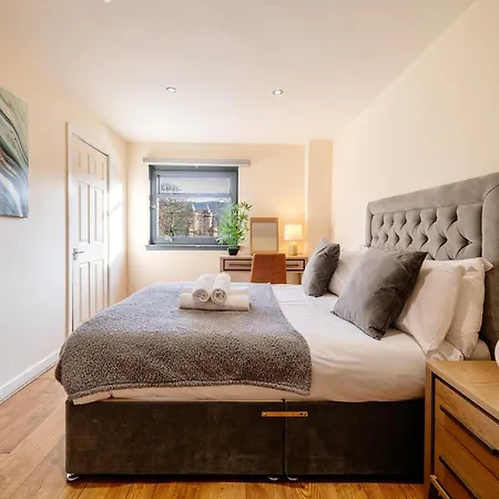 Base Of Royal Mile - Sleep 8 - 4bed 3 Bth Apartament