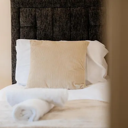 Base Of Royal Mile - Sleep 8 - 4bed 3 Bth Edinburgh