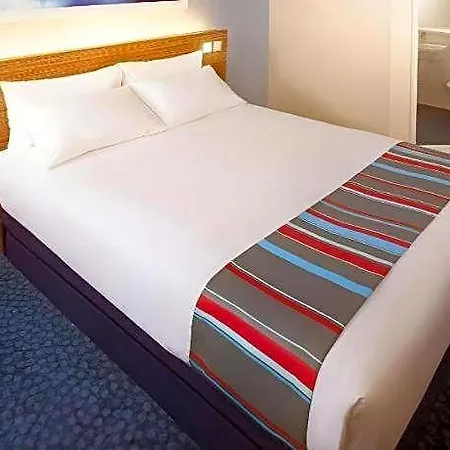 Travelodge Dreghorn فندق إدنبرة