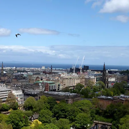 Express West By Ihg Hotel Edinburgh